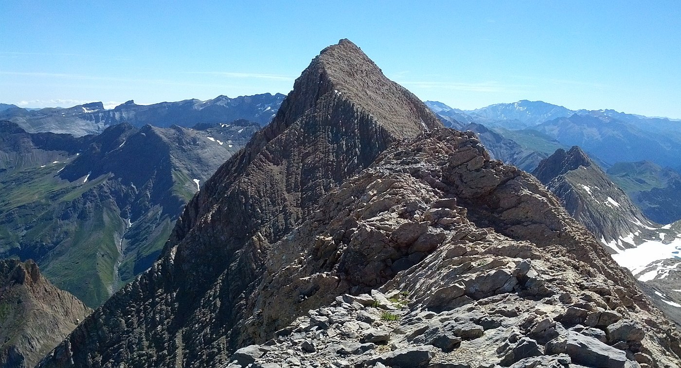 Ascension guidée du Petit Astazou Au sommet