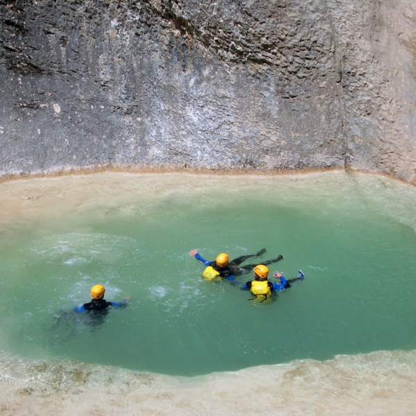 guides-gavarnie-canyoning